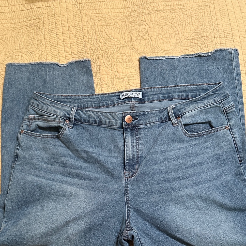Size 20W Meri Skye Women's Cropped Blue Jeans - Picture 1 of 4
